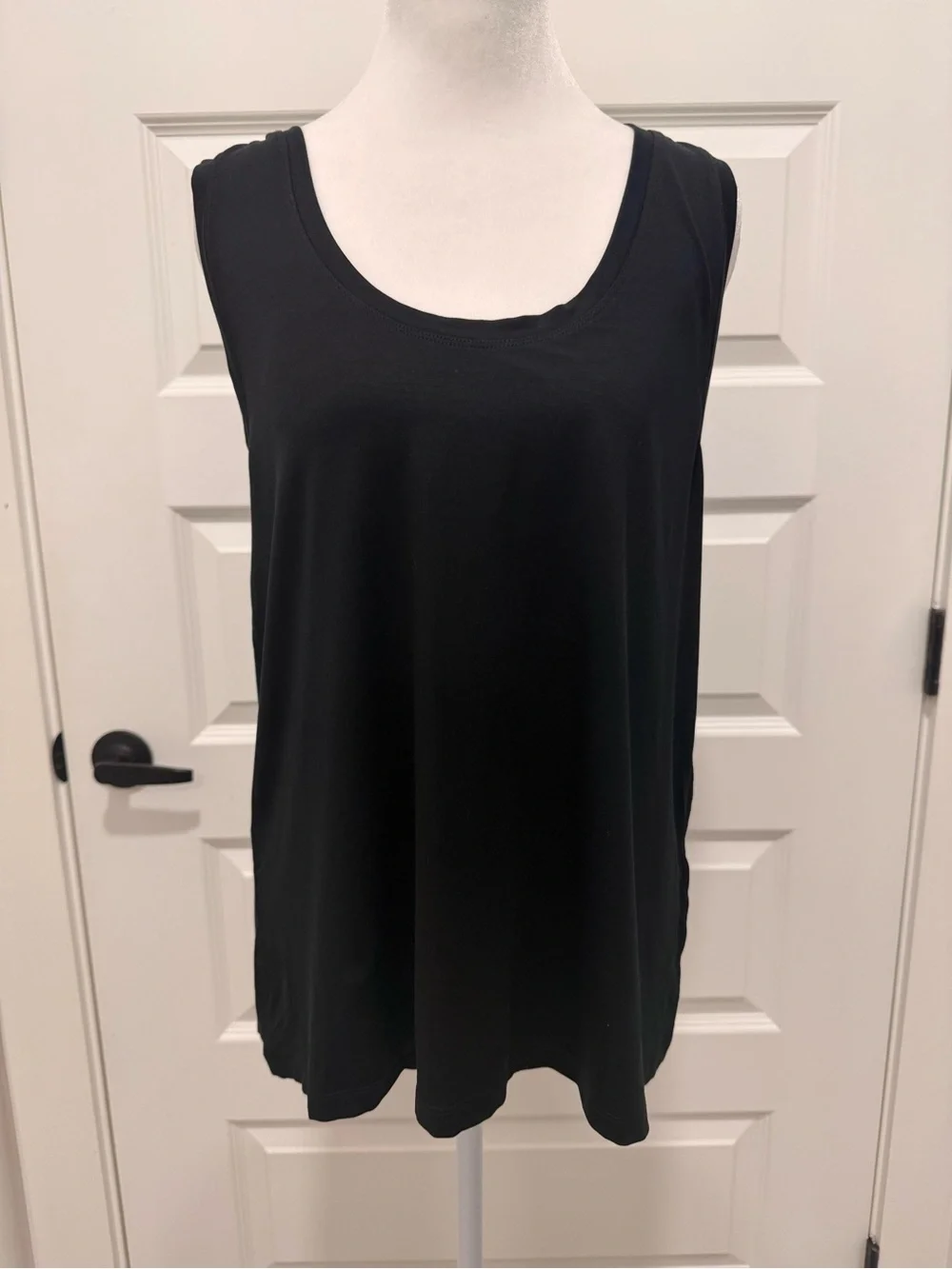 I.N.C. International Concepts Black Sleeveless Tank Top Large NWT